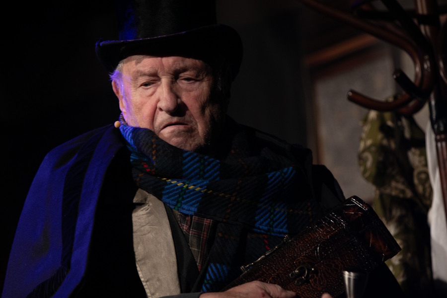 2025_Eine.Weihnachtsgeschichte (2).jpg